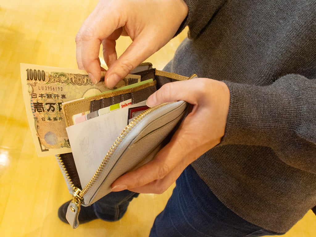 コンパクトと機能性を両立した 持ち歩くのにも便利なお財布♪(ユーザーボイス)