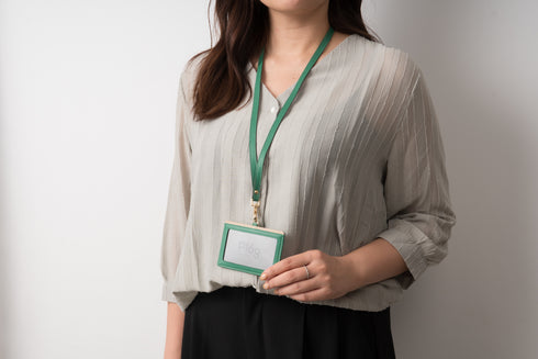 シュリンク IDカードホルダー