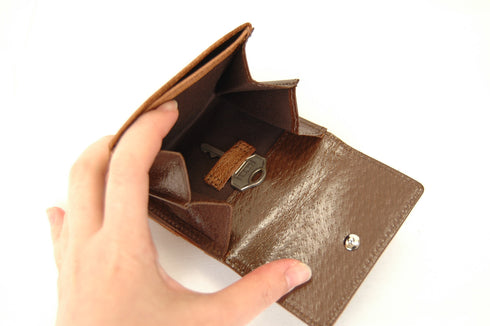 ゴート 二つ折れミニ財布