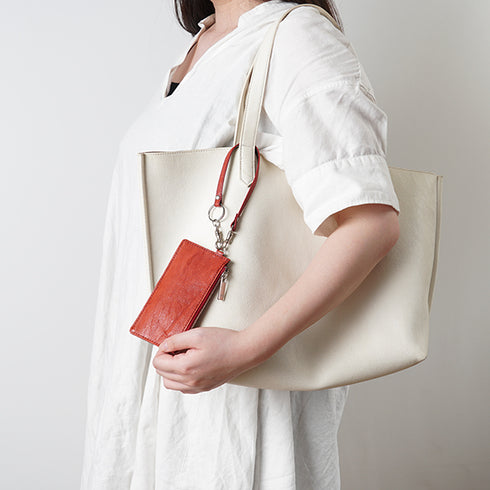 ゴートレザー ストラップ付きフラグメントケース|カード5枚・コイン収納