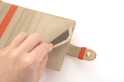 シュリンク 二つ折れ長財布