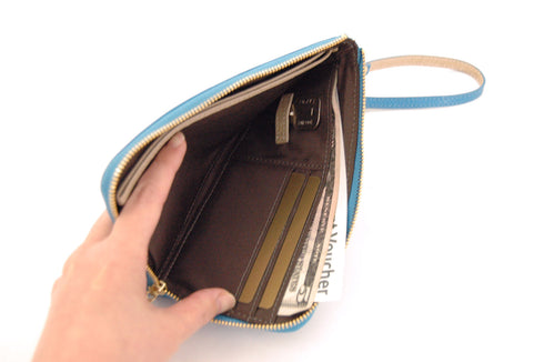 シュリンク ストラップ付長財布